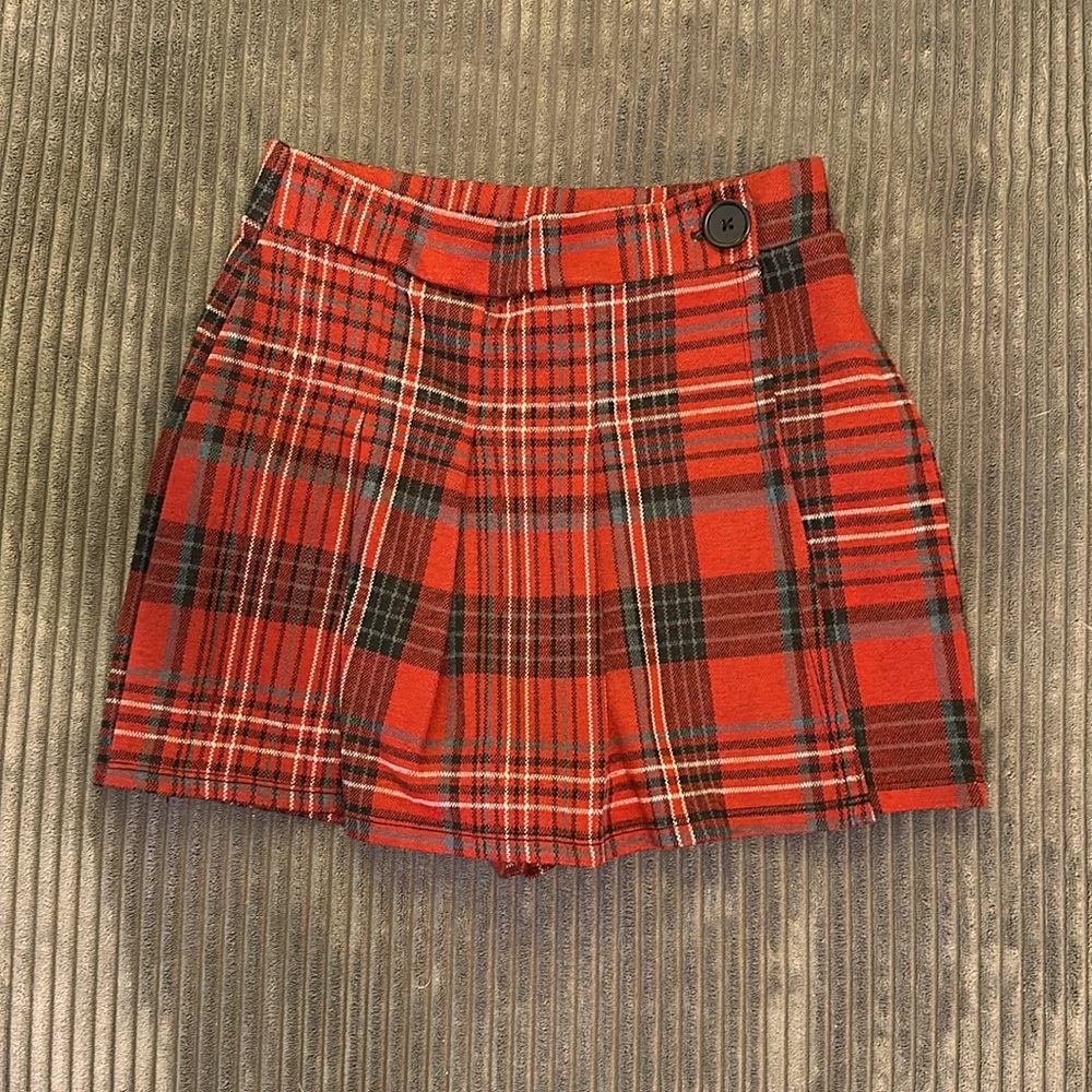 Hollister Skort